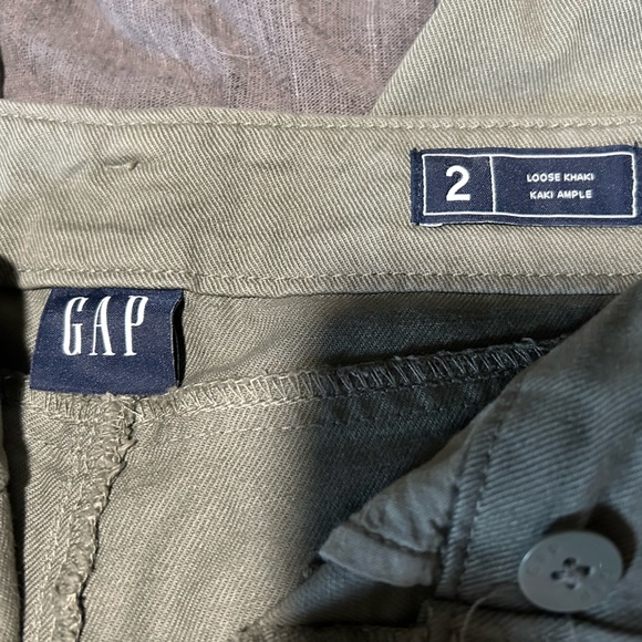 GAP high waisted khaki pant - Picture 3 of 3